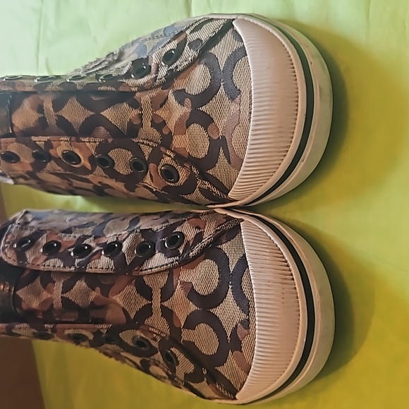 COACH SHOES - Picture 3 of 10